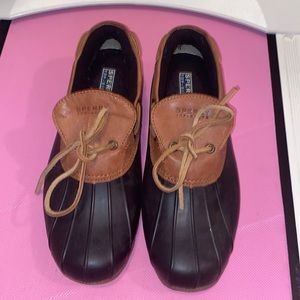 Women’s sperry’s size 9